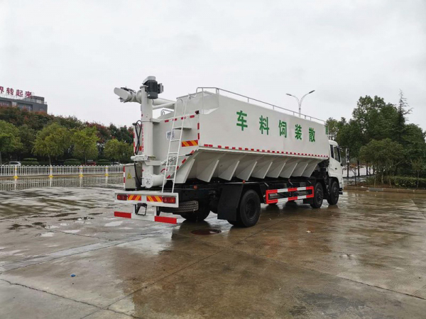 东风天锦小三轴30方（15吨）散装饲料车