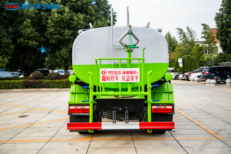 东风大福瑞卡洒水车(9.2方)