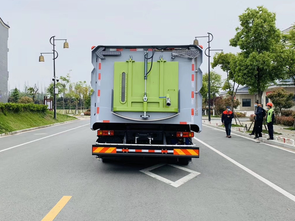 东风天锦7水/9尘洗扫车(国六)